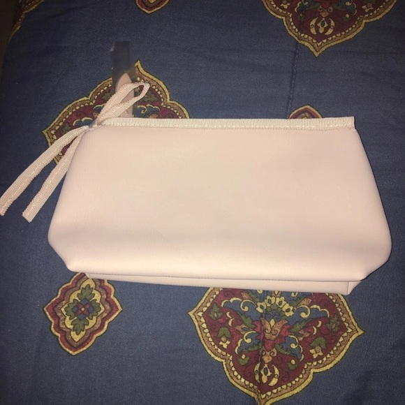 Burberry Handbags - NEW Pink Burberry Makeup Bag